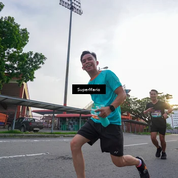 Runner Photo 8299396