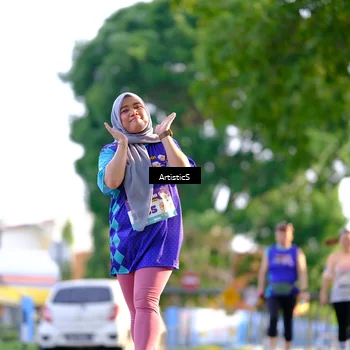Runner Photo 8299400