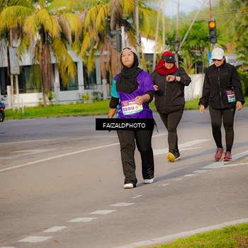 Runner Photo 8299406
