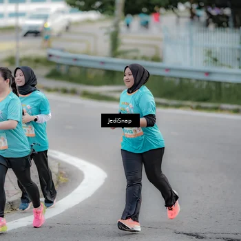 Runner Photo 8299425