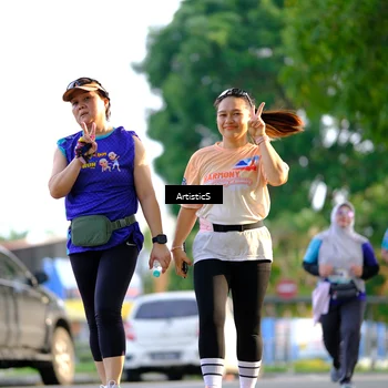 Runner Photo 8299470