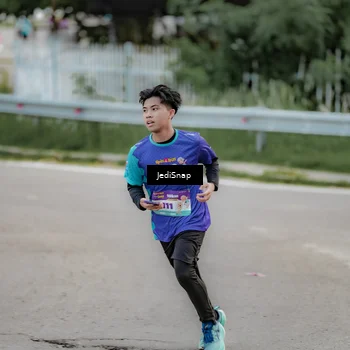 Runner Photo 8299484