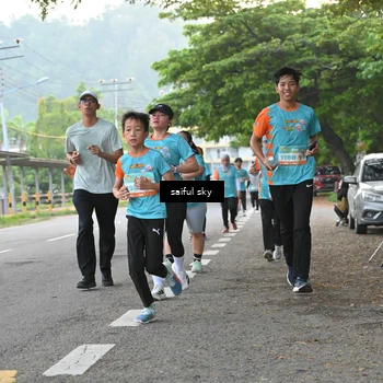 Runner Photo 8299509