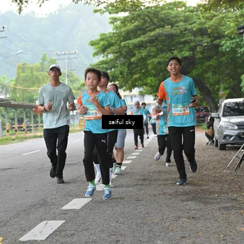 Runner Photo 8299523