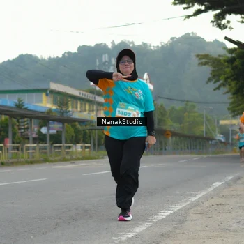 Runner Photo 8299558