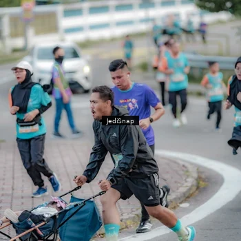 Runner Photo 8299583