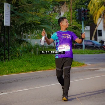 Runner Photo 8299636