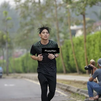 Runner Photo 8299687