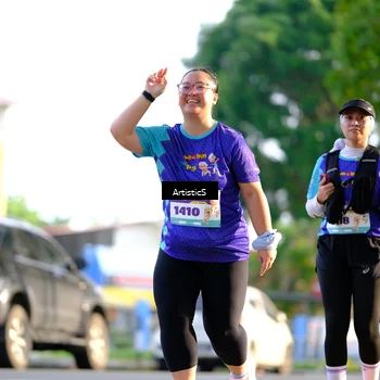 Runner Photo 8299758