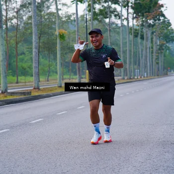 Runner Photo 8299794