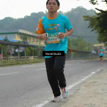 Runner Photo 8299851