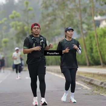 Runner Photo 8299883