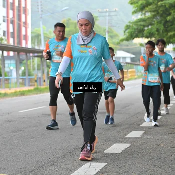 Runner Photo 8299914