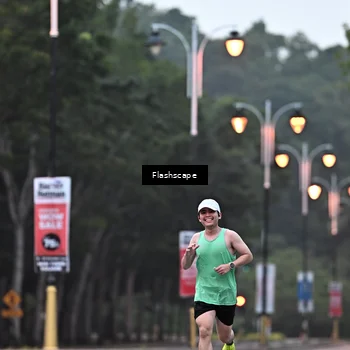Runner Photo 8299928