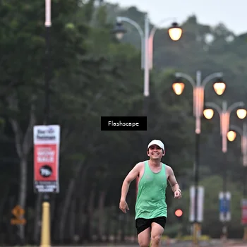 Runner Photo 8300008
