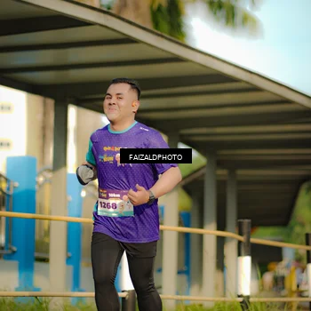 Runner Photo 8300015