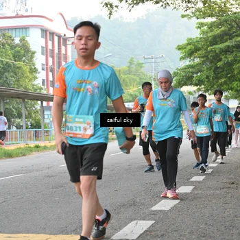 Runner Photo 8300019