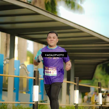 Runner Photo 8300021