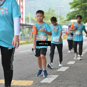 Runner Photo 8300026