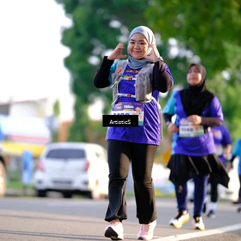 Runner Photo 8300028