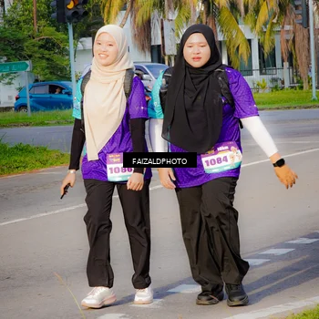 Runner Photo 8300030