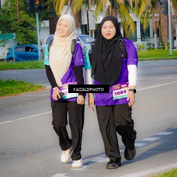 Runner Photo 8300041