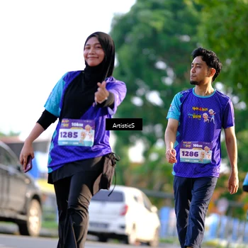 Runner Photo 8300061