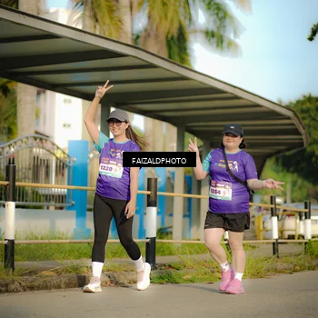 Runner Photo 8300073