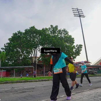 Runner Photo 8300074