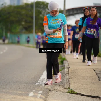 Runner Photo 8300081