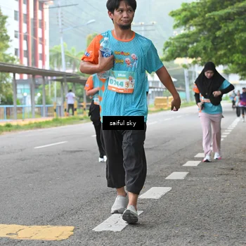 Runner Photo 8300093
