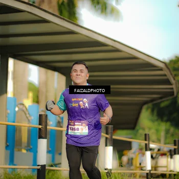 Runner Photo 8300095