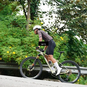 Runner Photo 8300100