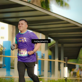 Runner Photo 8300102