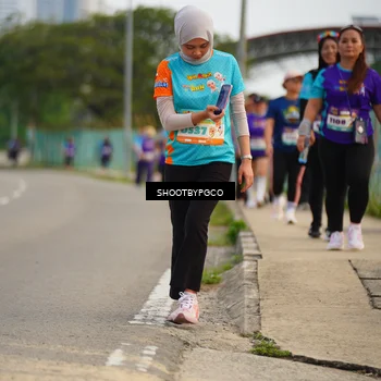 Runner Photo 8300120