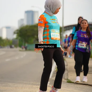 Runner Photo 8300123