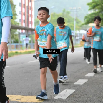 Runner Photo 8300134
