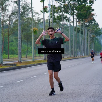 Runner Photo 8300142