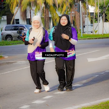 Runner Photo 8300150
