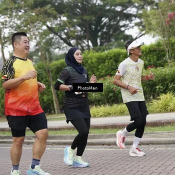 Runner Photo 8300152