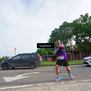 Runner Photo 8300161