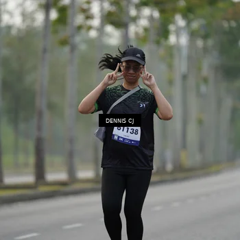 Runner Photo 8300176