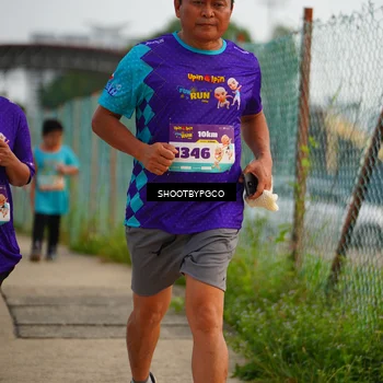 Runner Photo 8300190