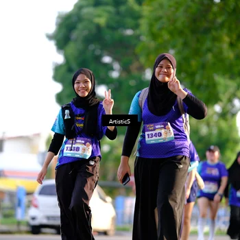 Runner Photo 8300191