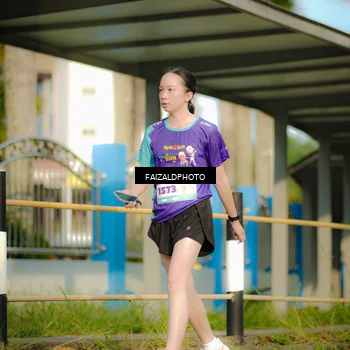 Runner Photo 8300205