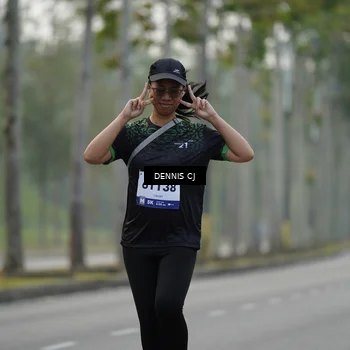 Runner Photo 8300258