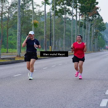 Runner Photo 8300265
