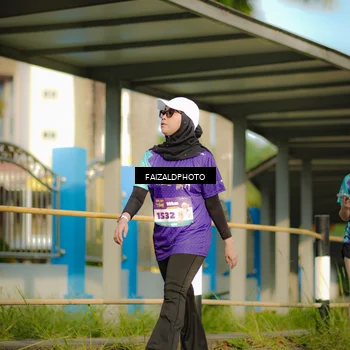 Runner Photo 8300266