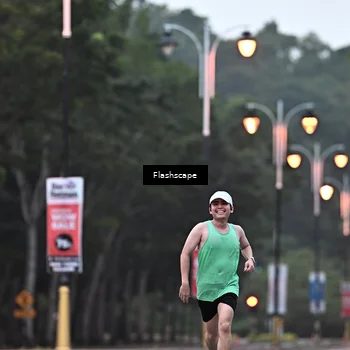 Runner Photo 8300271