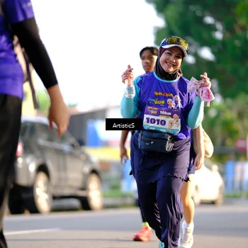 Runner Photo 8300287